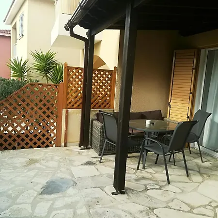 Βίλα Regina Gardens 3 Bedroom *