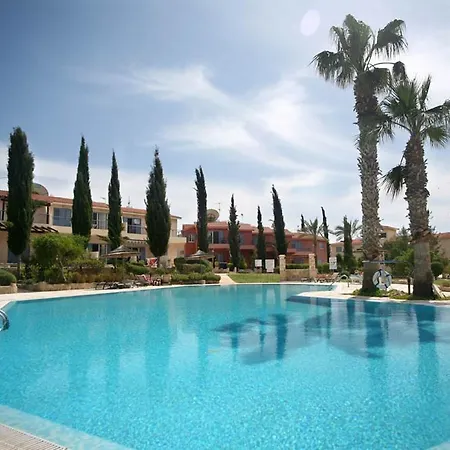 Regina Gardens 3 Bedroom Willa Pafos